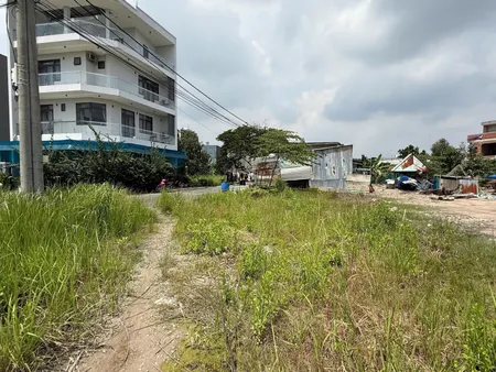 Bán đất 227m² ngang 28m giá đầu tư Trường Lưu Long Trường