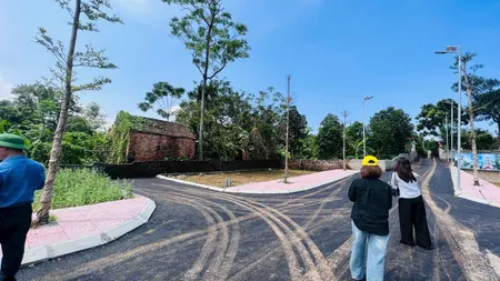 ĐẤT 2 MẶT TIỀN TRƯỚC SAU NHỈNH 1TỶ6