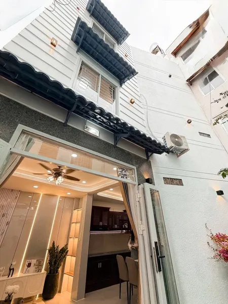 Nhà 3 Tầng Đúc Thật – Nguyễn Đình Chính, P15 Phú Nhuận – 7m Ngang – Giá 5.45 Tỷ TL
