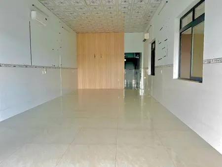 CHO THUÊ NHÀ NGUYÊN CĂN MẶT TIỀN – PHÙ HỢP LÀM VĂN PHÒNG, SHOWROOM HOẶC KINH DOANH NHỎ TẠI CHƠN THÀNH, BÌNH PHƯỚC
