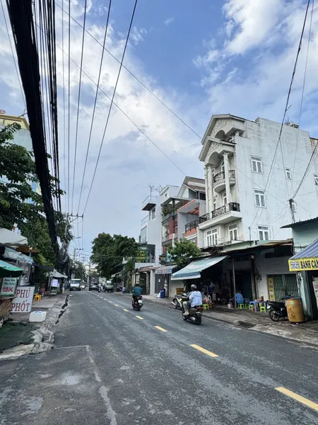 Cực Hiếm! Đất Mặt Tiền Kinh Doanh Sầm Uất Trương Văn Thành – 122m² – Gần Ga Metro, Vincom Lê Văn Việt – Chỉ 13.7 Tỷ!