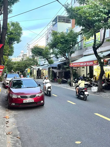 Bán nhà MT đường Thái Thị Bôi, Thanh Khê, kinh doanh sầm uất