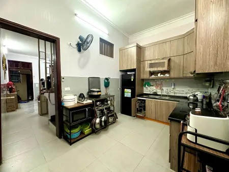 ngõ 10 láng hạ 57m2 3 tầng mặt tiền 4.5m giá 13.6 tỷ