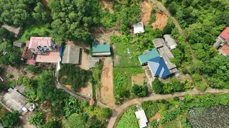 Bán đất chính chủ thôn Bằng Y Ba Vì rộng 700m2 mặt tiền 8,7m sẵn nhà ở luôn