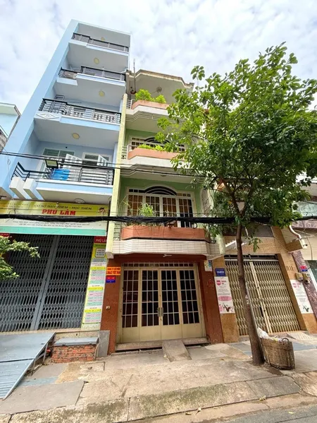 🔥 MẶT TIỀN XỊN - KHU CƯ XÁ RA ĐA - NHÀ 4 TẦNG CÒN MỚI - ĐƯỜNG NHỰA CÓ LỀ 20M - KHÔNG LỘ GIỚI - KO QUY HOẠCH - 80M2 - 4x20M VUÔNG VỨC HOÀN CÔNG ĐỦ