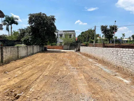 Bán lô góc DT 300m2 khu TĐC ĐHQG. Sổ đỏ pháp lý rõ ràng. Đường thông 2 ô tô tránh nhau
