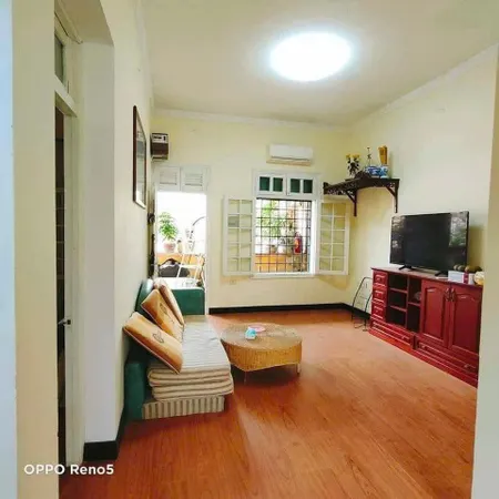 Cho thuê căn hộ tầng 4, ngõ 19 Giải Phóng, 80m², 2 phòng ngủ, 2 vệ sinh, 8.5 triệu