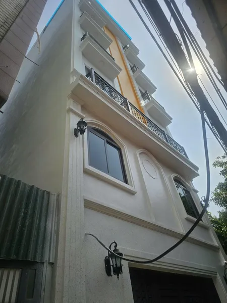 Bán tòa CHDV Giáp Bát 22 Phòng, dòng tiền 1 tỷ 452tr - Tương đương lãi suất 7.5% năm.