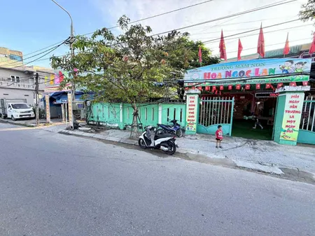 Nhà mới xây 2 tầng diện tích đất 100m2 
💥💥 giá chỉ 3 tỷ 650
