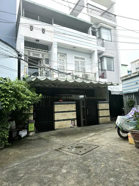 Bán nhà quận 6 - Ngang bề thế 6,38m2 - Ở ngay đường trước nhà 6m - 6 tỷ