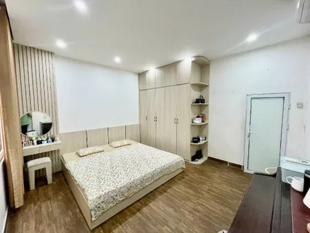 BÁN NHÀ GIA QUẤT, LONG BIÊN, DÂN XÂY-NGÕ THÔNG-Ô CHỜ THANG MÁY-OTO ĐỖ CỬA-45M NHỈNH 8 TỶ(TL)