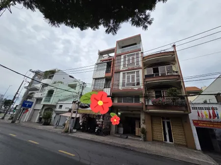 MẶT TIỀN CAO VĂN LẦU  KHU CHỢ LỚN NGAY VÕ VĂN KIỆT & - 4,5x13m - 5 TẦNG - VUÔNG VỨC KHÔNG LỘ GIỚI