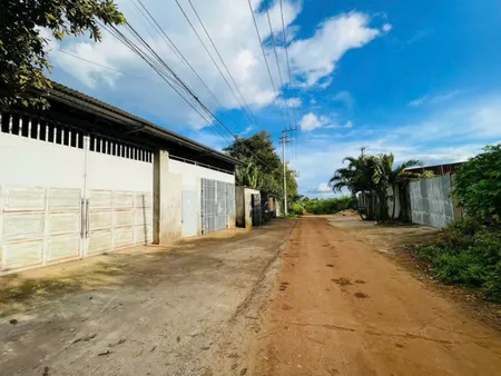 ĐẤT ĐẸP HẺM NGUYỄN CHÍ THANH – GẦN SÂN BÓNG NGUYỄN CHÍ THANH, TP. PLEIKU