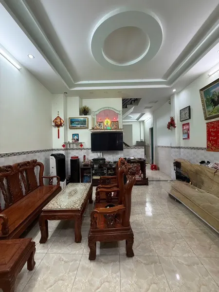 Bán nhà mặt tiền đường Lò Gốm P8, Q6