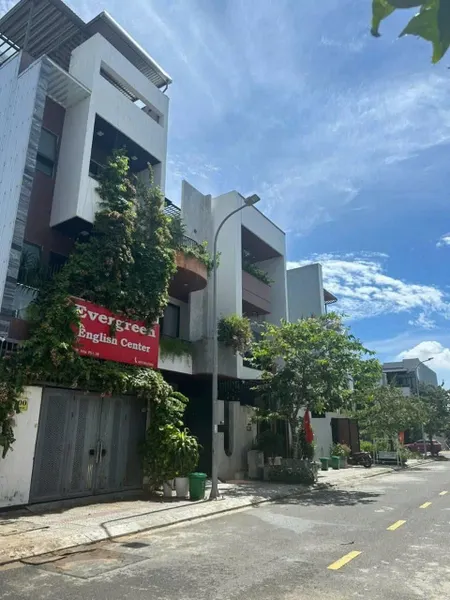 👉 Lô đất hiếm trong khu E Kim Long, phù hợp an cư hoặc đầu tư lâu dài, khu vực đang phát triển mạnh khu Tây Bắc Đà Nẵng.