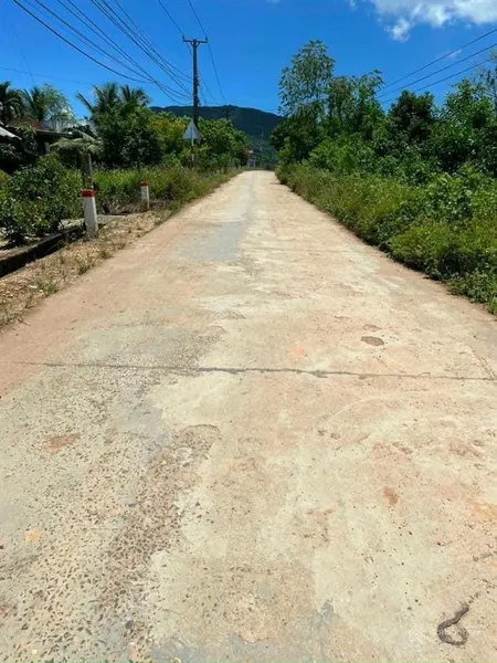 Bán đất mặt tiền liên xã khánh đông khánh vĩnh phù hợp phân lô giá 1 tỷ 800