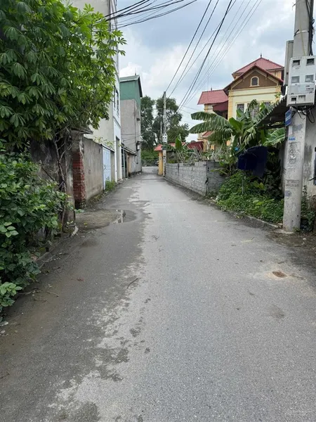 Bán đất kiêu kỵ 75 triệu / m2, mặt tiền 4.5m, đường ô tô 7 chỗ thông, cách đường gom 5b chỉ 30m