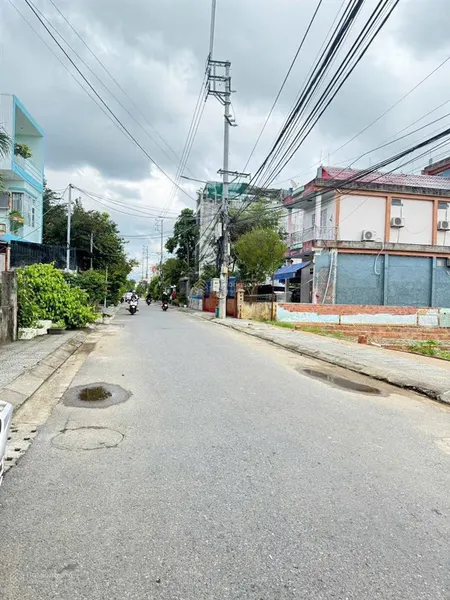 Bán lô mặt tiền đường 6m5 kẹp kiệt 4m lên số nhà 61 trinh đường