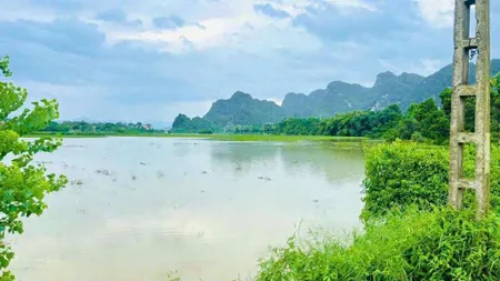 Siêu phẩm chính chủ bán lô góc view hồ đá bạc 200ha dt 119m2 mt 5m non nước hữu tình giá 875tr