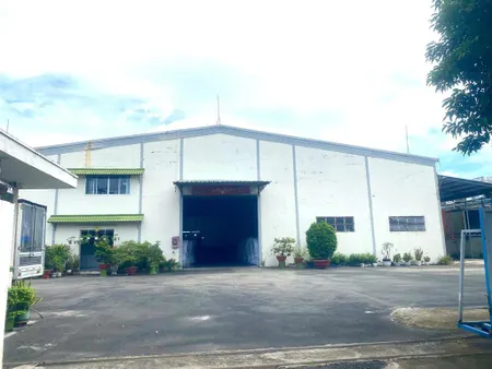 Bán đất và nhà xưởng khu công nghiệp tân thới hiệp tổng 3630m2