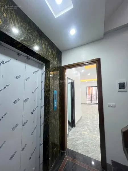 BÁN NHÀ SỐ 14 NGÕ 56 NGUYỄN ĐÌNH HOÀN, 6 TẦNG THANG MÁY