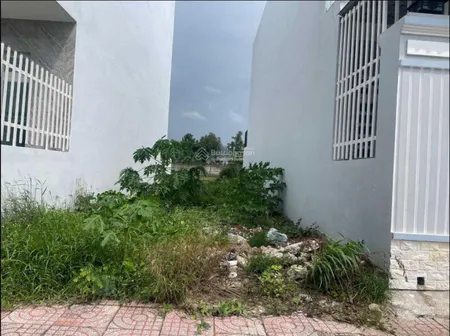 Chính chủ bán gấp lô đất 140m2  full thổ cư, ngay mặt tiền đường 30/4, phường Long Đức, TP Trà Vinh.