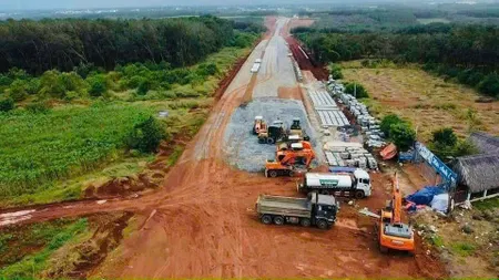 Em cần bán mặt tiền xuyên tâm 32m dt 320m2 thổ cư 100m bán 290 tr