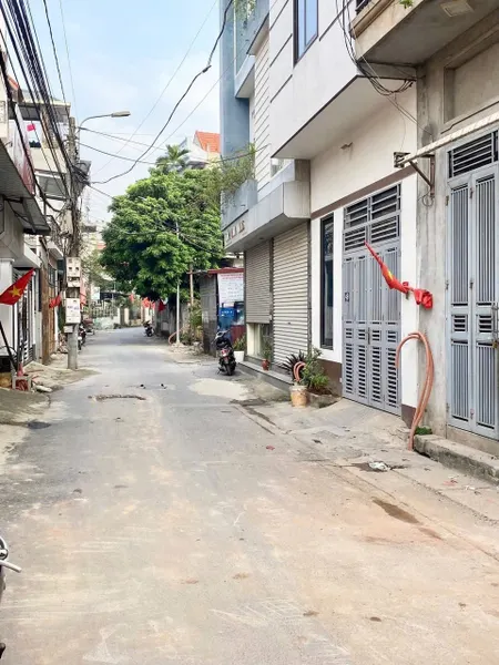 Chính chủ bán gấp lô đất trung tâm lõi phố cổ Đống Đa, Vĩnh Yên, cách chợ TT 100m DT50m MT5m 2,4 tỷ 0988296228
