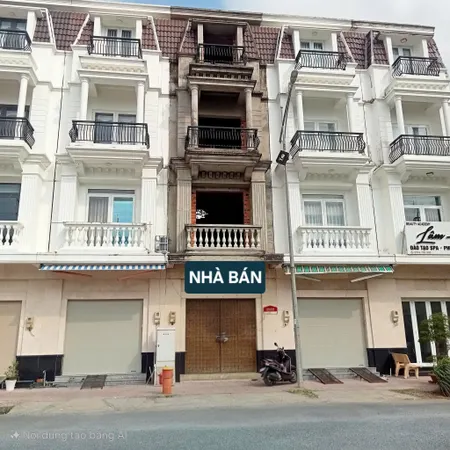 NHÀ PHỐ MẶT TIỀN KINH DOANH ĐỐI DIỆN CHỢ.