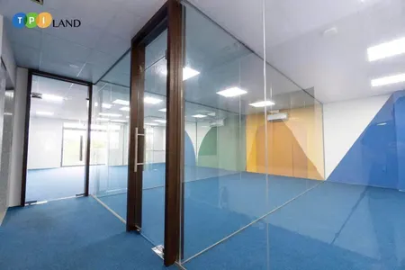 BDS   HVL [T1025] CHO THUÊ TOÀ 10x24m 1500m2 SÀN Q2 giá ngon