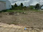 Chính chủ bán gấp lô đất 140m2 mt 7m full thổ cư, ngay mặt tiền đường 30/4, phường Long Đức, TP Trà Vinh.