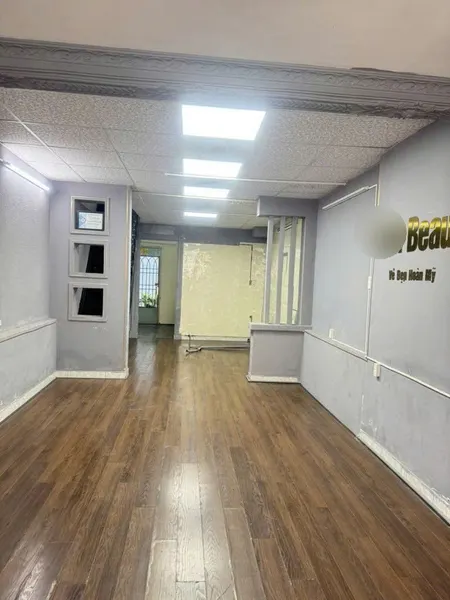 BÁN NHÀ 1/ NGUYỄN TRÃI, P. NCT, QUẬN 1, HẺM 8M Ô TÔ ĐỖ CỬA, 44M2, 1 TRỆT 1 LẦU, 9.1 TY.