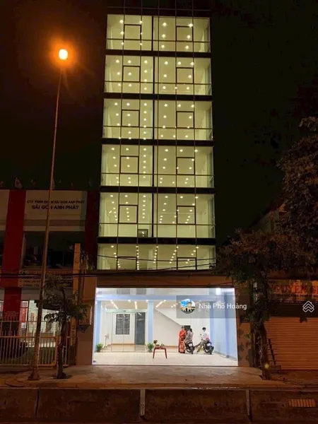 Bán nhà mặt tiền thương hiệu trần hưng đạo, quận 5 6x20m 6 tầng hđt 170tr/tháng giá 50 tỷ