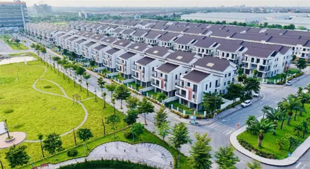 Biệt thự 225m2 giá gốc cđt, ân hạn nợ gốc 18 tháng..đối diện kđt sun group. pháp lý sổ hồng