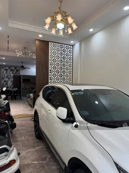 Nhà mặt tiền gần thạch thị thanh huyền quang p. tân định q1, dt 60m2 (4x15m) 2 tầng, 18,5 tỷ tl