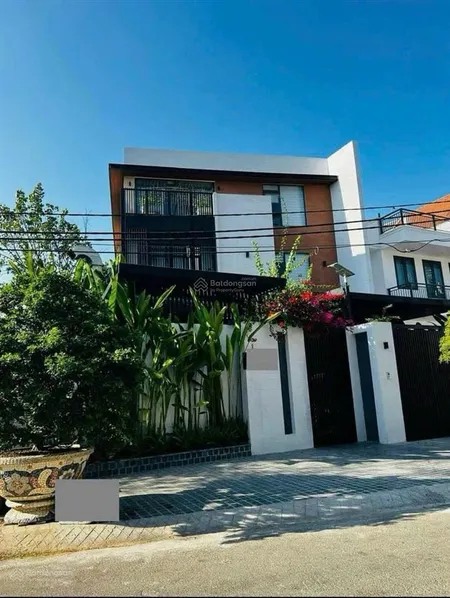 Biệt thự phong cách châu âu 270m2 khu tên lửa 10x27m 3 tầng có hồ bơi chỉ 28.5 tỷ