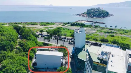 Nhà 2 tầng view biển trần phú b nhìn sang hòn đỏ chỉ 7tỷ7, 52m2 vuông vức đẹp vào ở ngay