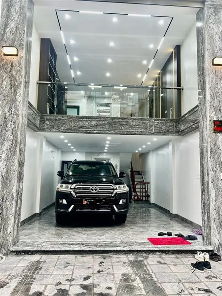Bán gấp nhà lĩnh nam hàng xóm times city vị trí đẹp vỉa hè oto tránh 60m2 7 tầng thang máy, 23 tỷ