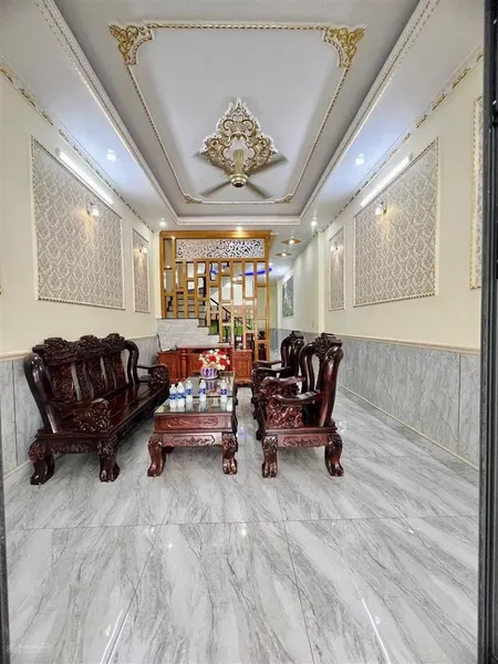 Bán nhà tây sơn 20m ra mặt phố, ngõ thông, ô tô đỗ cửa, kinh doanh, ở ngay, 38m2, 6t, nhỉnh 7 tỷ