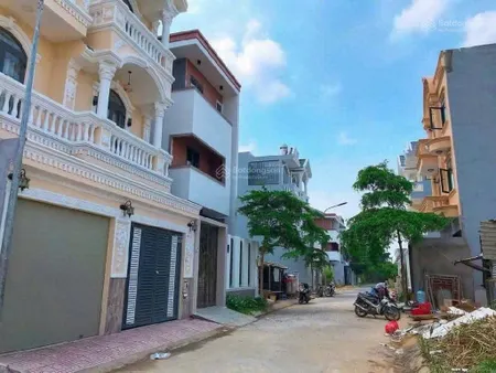 Nhà bè xe tải vi vu 95m2 gara ôtô 3tầng ngang to 8.1m chỉ 5ty8