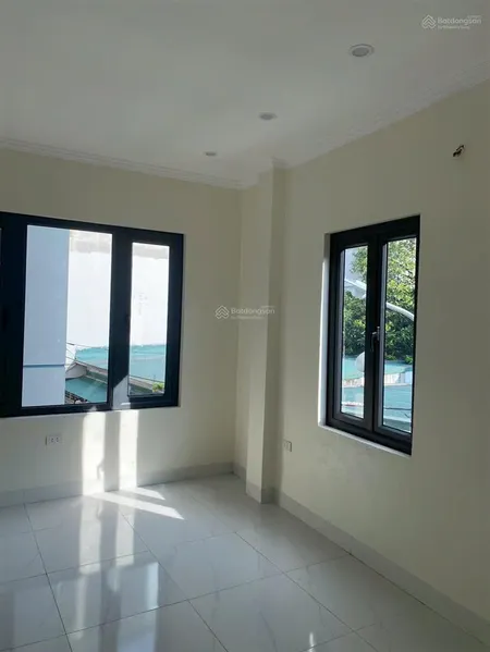 Lô góc thoáng gần đại lộ thăng long 30 m2 5 tầng duy nhất rẻ nhất an khánh