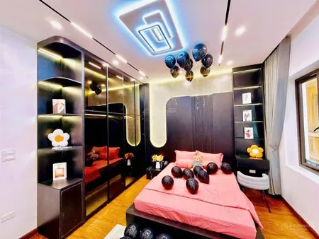 Bán nhà ngõ 121 số 11 đại la. ngõ rộng. 1 bước ra phố sầm uất. nhà đẹp long lanh full nội thất