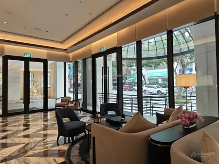 Khẩn cấp bán nhà mặt phố đại la 200m2 8.5m mặt tiền, vỉa hè đá bóng, vip hai bà trưng 106 tỷ