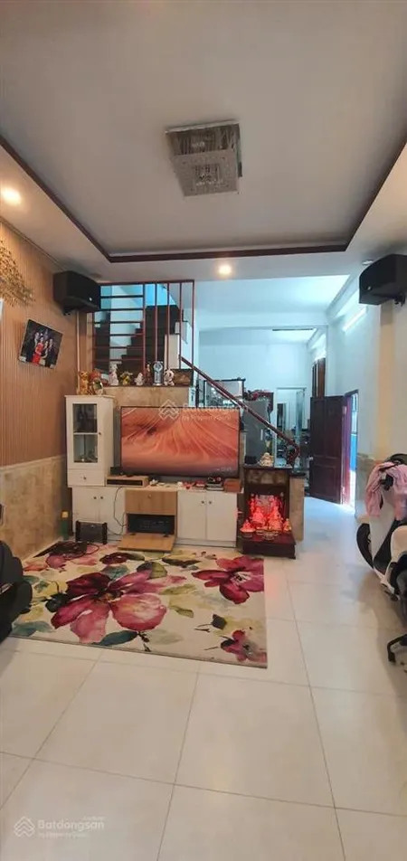 Bán nhà 2 mặt kiệt ô tô cù chính lan, vị trí mua bán sầm uất. 0935 110 ***