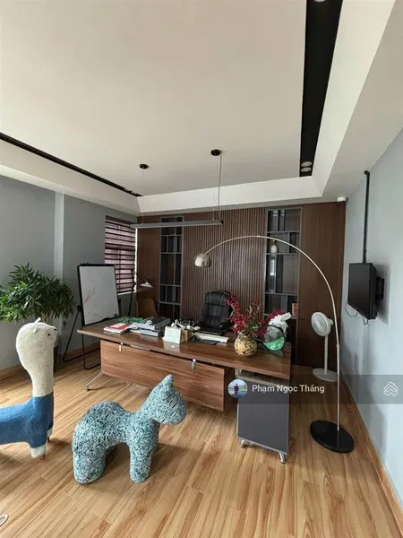 Bán nhà 4,5 tầng có thang máy hoàng huy riverside 0968 005 ***