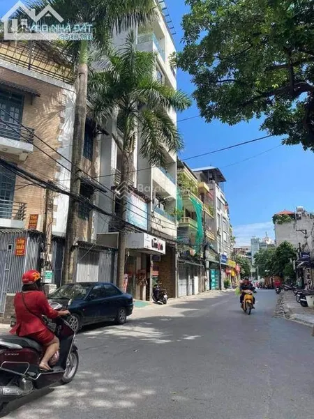 Nhà mặt phố đông quan cầu giấy ôtô tránh vị trí đắc địa kinh doanh đỉnh giá cực tốt 16,6 tỷ