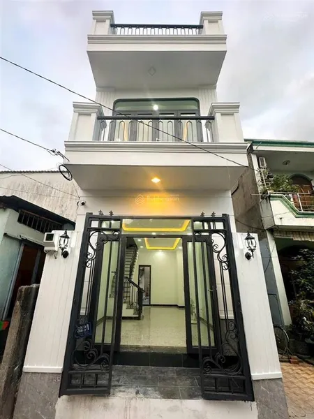 Nhà ngợp cần bán gấp mt lã xuân oai dt 87m2/ 2 tỉ 365 nhà cho thuê 15tr/th kinh doanh cho thuê