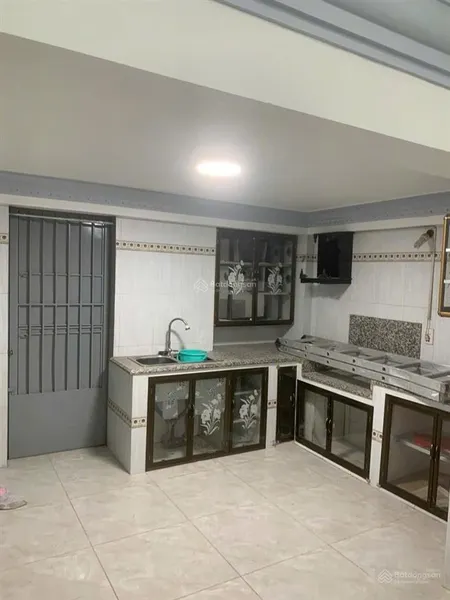 Bán nhà hẻm nhựa xh. đường thoiaj ngọc hầu ngay mũir tàu nguyễn sơn. 4x10.5m 2 lầu . giá 6.3 tỷ tl.