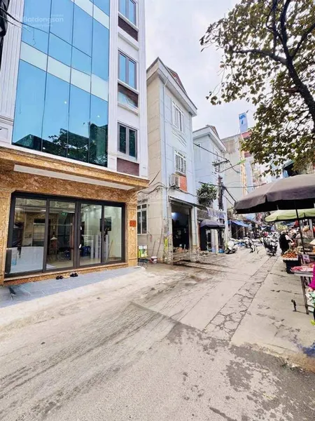 Bán nhà lô góc vỉa hè mặt phố nguễn đổng chi dt 75m, nhà5t, mt 4.7, giá 26 tỷ