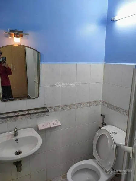 Bán nhà riêng lý chính thắng, 3,5 tỷ, 24m2, 1pn + 2wc, 2 tầng, hướng đb, mặt tiền 3.1m, ngõ 2.5m